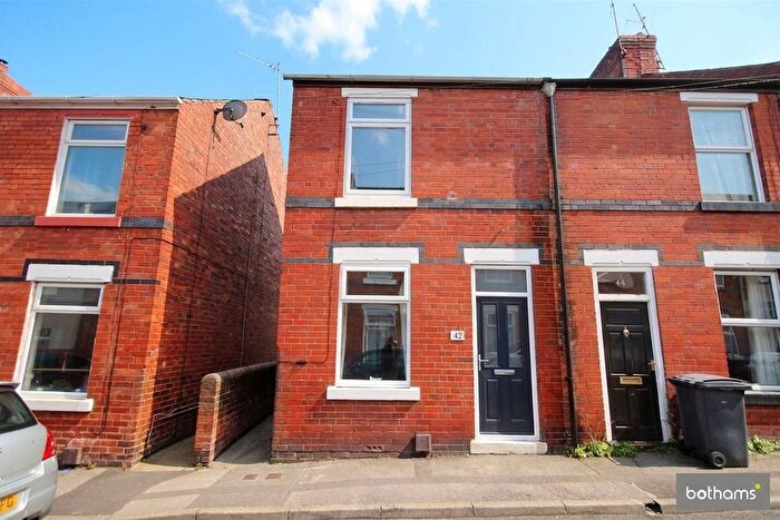 2 Bedroom End Terrace House To Rent In John Street, Chesterfield, S40