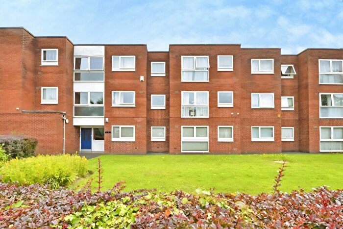 1 Bedroom Apartment For Sale In Slade Lane, Manchester, Greater Manchester, M19