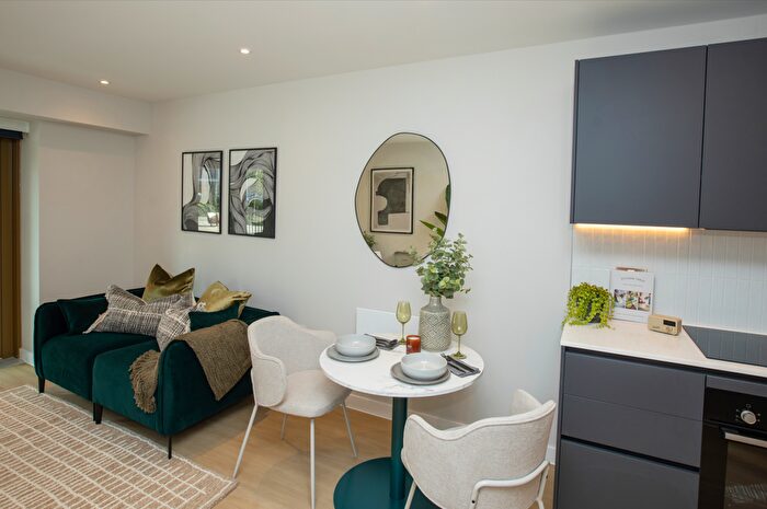 1 Bedroom Apartment To Rent In Weldale Street, Reading, Berkshire, RG1