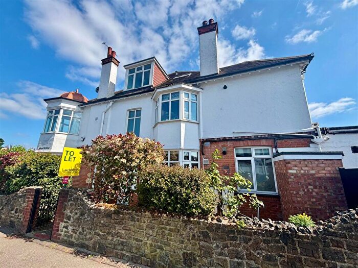 1 Bedroom Flat To Rent In Leigh Road, Leigh-On-Sea, SS9