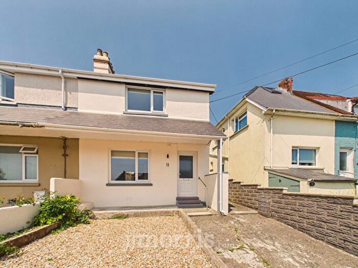3 Bedroom End Of Terrace House For Sale In Harbour Village, Goodwick, SA64