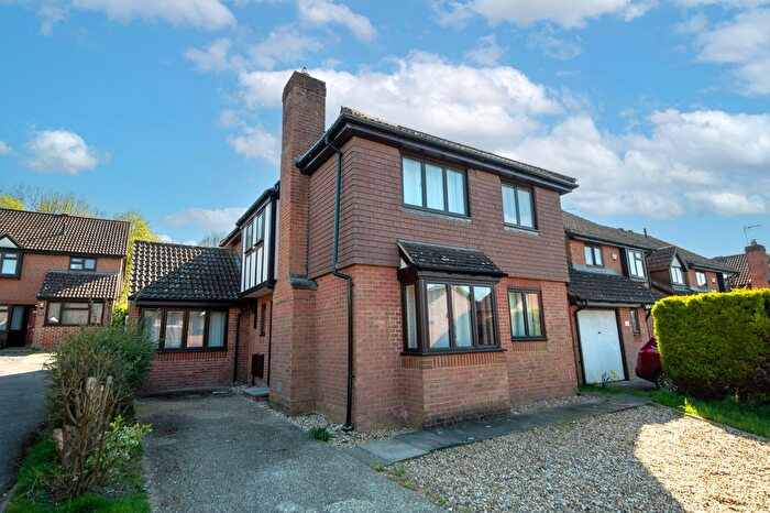 4 Bedroom Detached House To Rent In Maplehurst Chase, Basingstoke, RG22