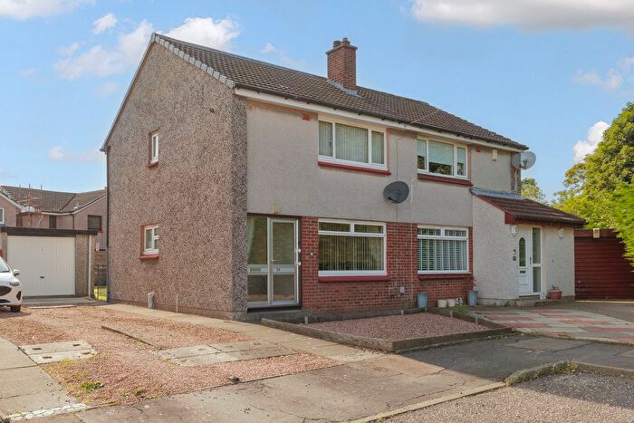 2 Bedroom Semi-detached House For Sale In Katrine Drive, Dunfermline, KY12