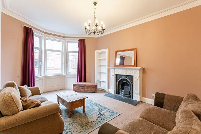 2 Bedroom Flat For Sale In Fairlie Park Drive, Glasgow, G11