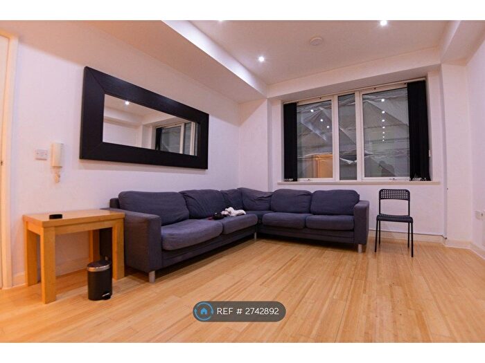 2 Bedroom Flat To Rent In Joiner Street, Manchester, M4