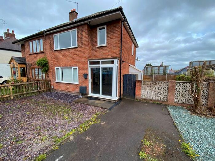 3 Bedroom Semi-Detached House To Rent In College Street, Nuneaton, CV10