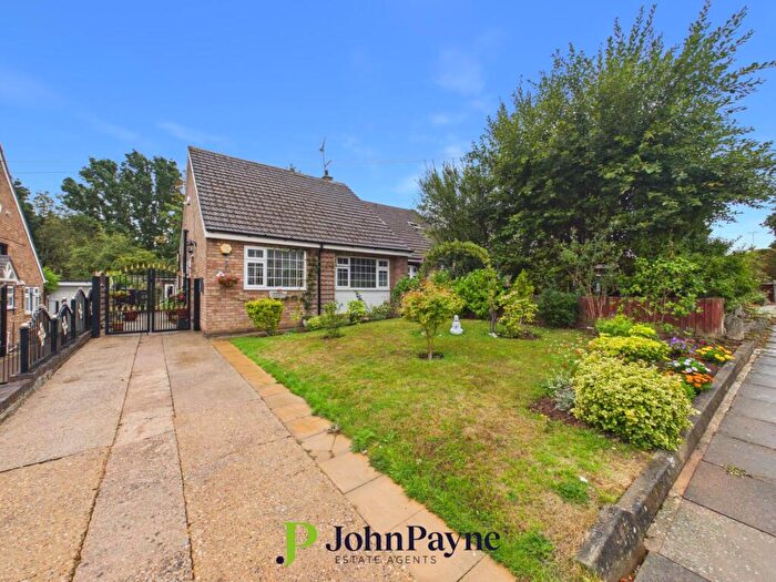 2 Bedroom Bungalow For Sale In Haddon End, Styvechale, Coventry, CV3
