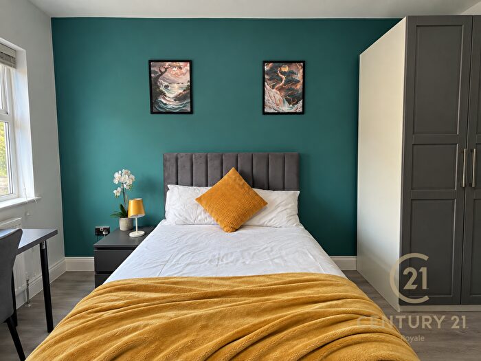 1 Bedroom Apartment To Rent In Surbiton Road, Kingston Upon Thames, KT1
