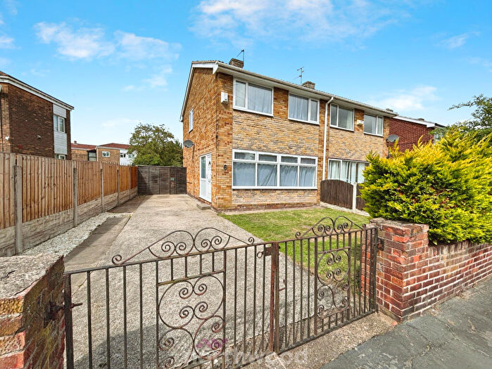 3 Bedroom Semi-Detached House To Rent In Abbey Road, Dunscroft, Doncaster, DN7
