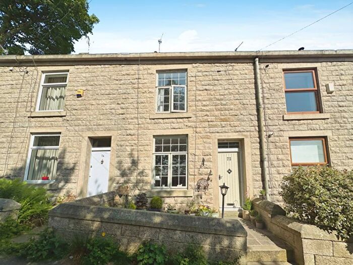 2 Bedroom Cottage For Sale In Tanners Street, Ramsbottom, BL0