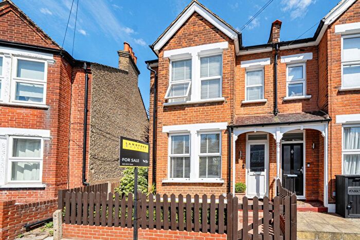 2 Bedroom End Terrace House For Sale In Croft Road, Bromley, BR1
