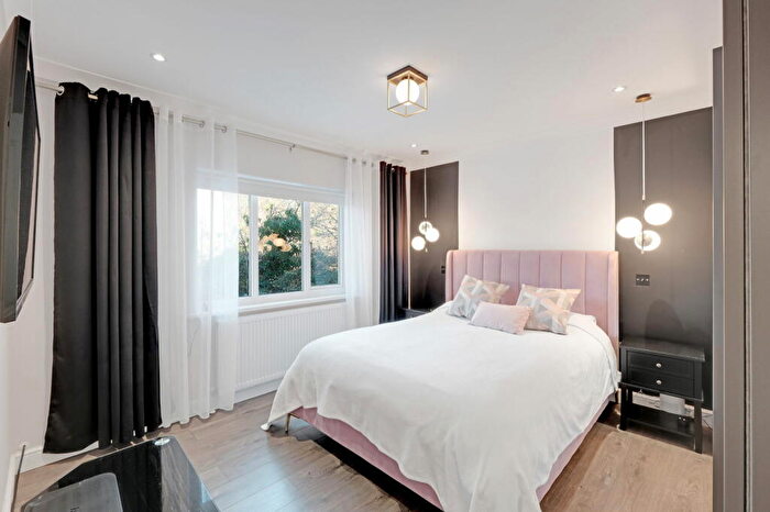3 Bedroom Detached House For Sale In Wychall Lane, Kings Norton, Birmingham, B38