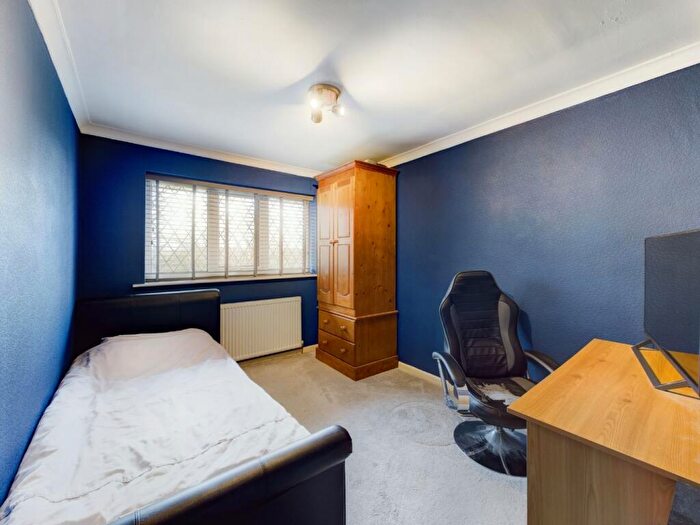 3 Bedroom Link Detached House For Sale In Brookside Avenue, Offerton, Stockport, Cheshire, SK2