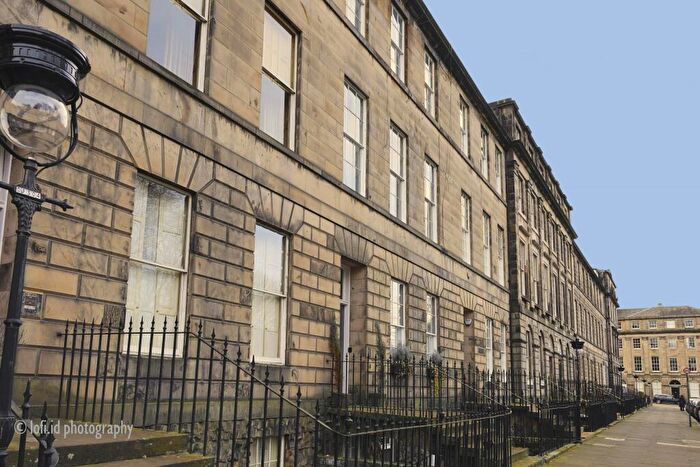 2 Bedroom Flat To Rent In Drummond Place, New Town, Edinburgh, EH3