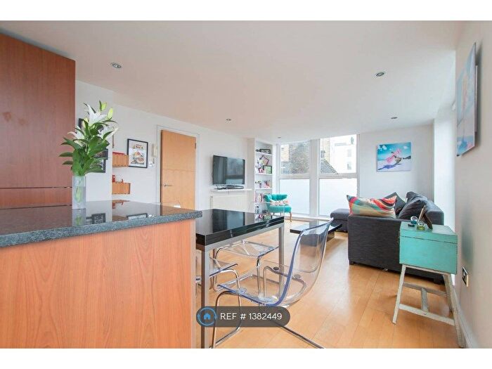 1 Bedroom Flat To Rent In Transenna Works, London, N1