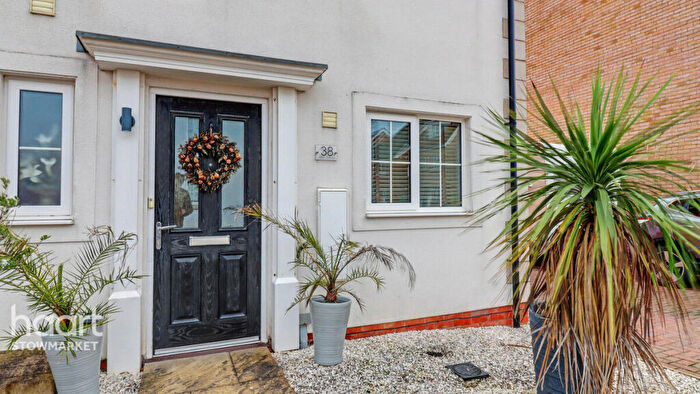 4 Bedroom Semi Detached House For Sale In Hedge Sparrow Road, Stowmarket, IP14