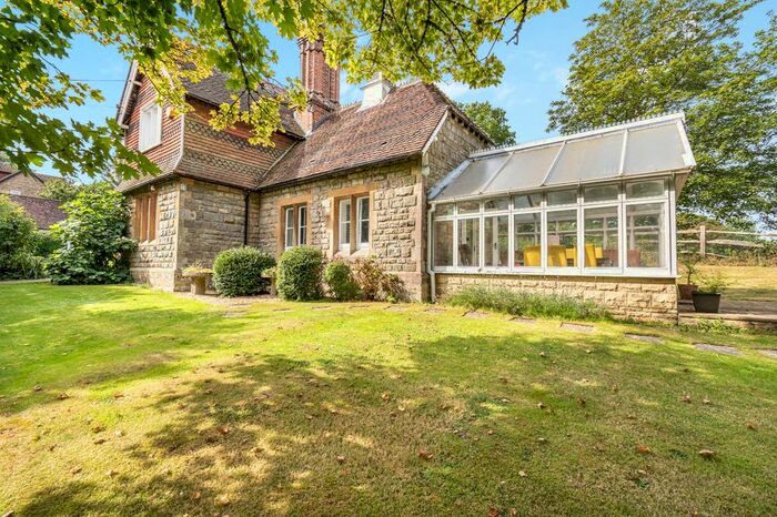 4 Bedroom Detached House For Sale In Slaugham Lane, Warninglid, Haywards Heath, West Sussex, RH17