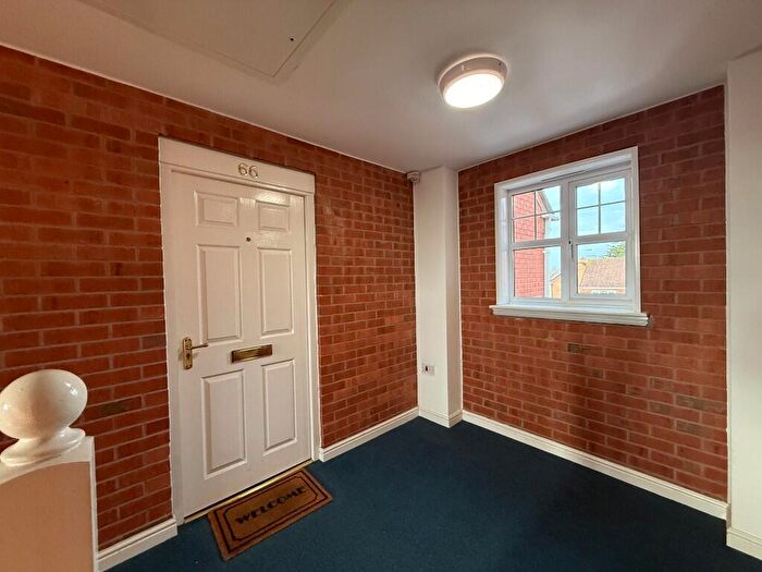 2 Bedroom Apartment To Rent In St. Peters Way, Stratford-Upon-Avon, Warwickshire, CV37