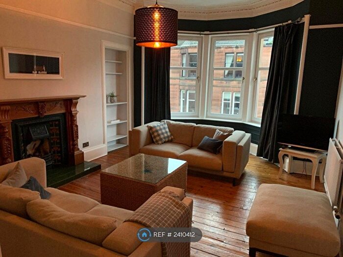 3 Bedroom Flat To Rent In Jedburgh Gardens, Glasgow, G20