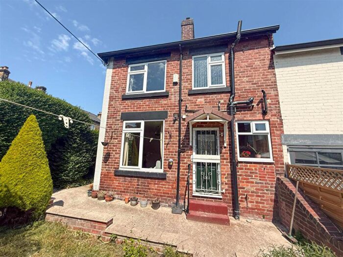 3 Bedroom End Of Terrace House For Sale In Rockley Road, Middlewood, S6