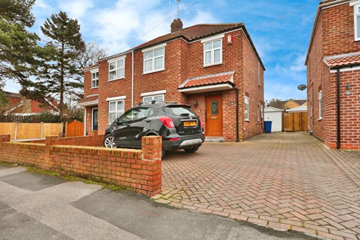 3 Bedroom Semi Detached House For Sale In Copandale Road, Beverley, HU17