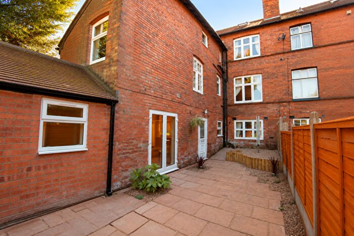 2 Bedroom Apartment To Rent In Coleshill Street, Sutton Coldfield, B72