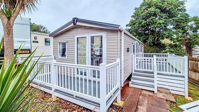 3 Bedroom Mobile/park Home For Sale In Dartmouth Road, Paignton, TQ4