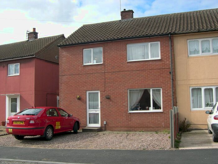 3 Bedroom Semi-Detached House To Rent In Dukes Road, Dordon, Tamworth, Staffordshire, B78