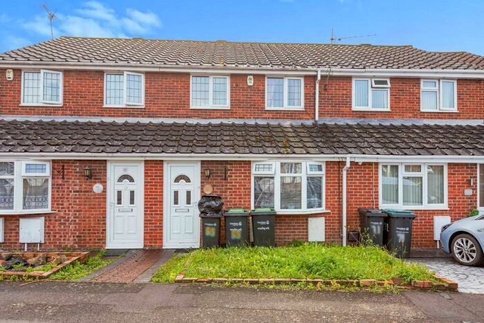 3 Bedroom Terraced House To Rent In Artillery Row, Gravesend, Kent, DA12