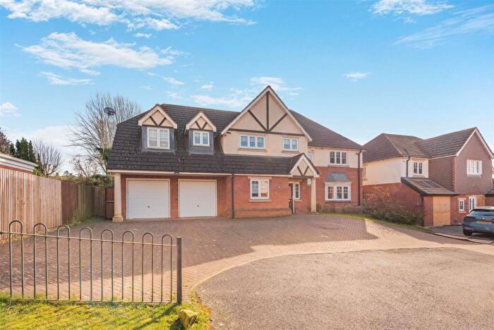 4 Bedroom Detached House For Sale In Elford Close, Streetly, Sutton Coldfield, B74