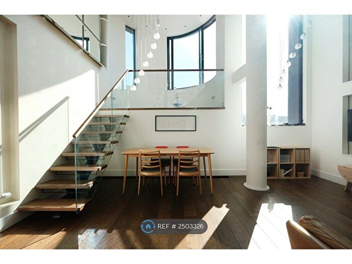 2 Bedroom Flat To Rent In Tower View Apartments, London, E1W