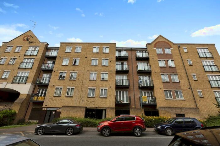 2 Bedroom Flat To Rent In Black Eagle Drive, Northfleet, Gravesend, Kent, DA11