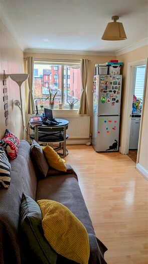 1 Bedroom Flat To Rent In High Street, Wealdstone, Harrow, HA3