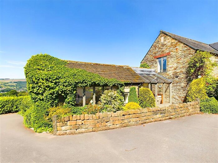 3 Bedroom Country House To Rent In Oughtibridge Lane, Grenoside, Sheffield, S35