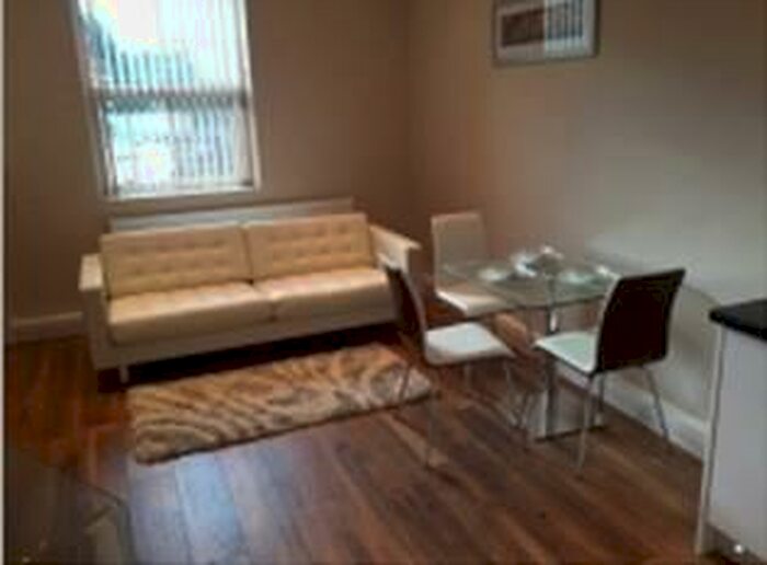 1 Bedroom Apartment To Rent In Pontefract Lane, Leeds, LS9
