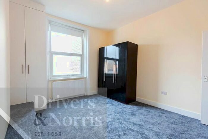 2 Bedroom Flat To Rent In Green Lanes, Islington, London, N4