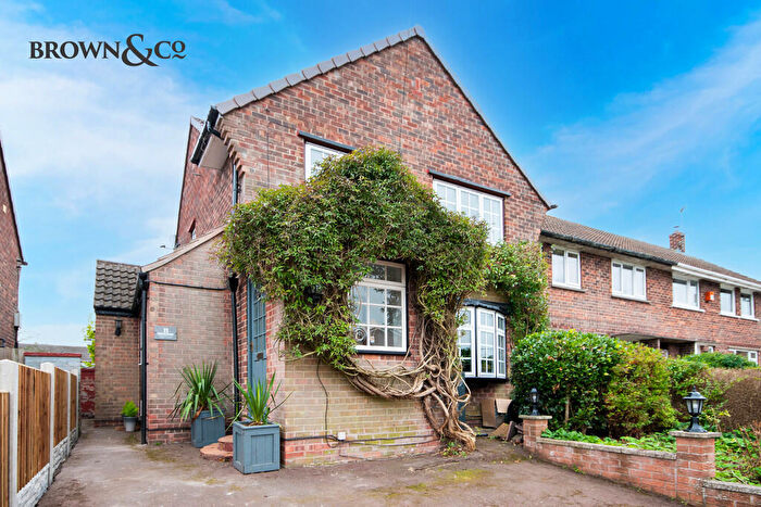 3 Bedroom End Of Terrace House For Sale In Orchard Crescent, Tuxford, NG22