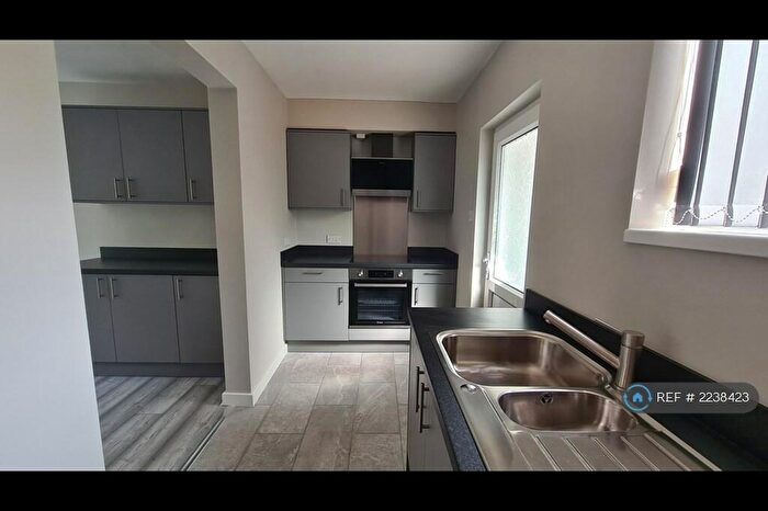 3 Bedroom Semi-Detached House To Rent In Dale Close, Langwith, Mansfield, NG20