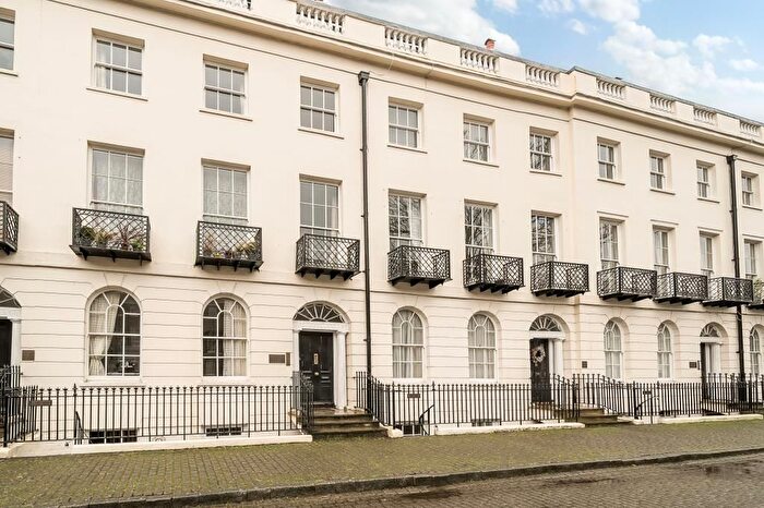 2 Bedroom Maisonette For Sale In Albion Terrace, London Road, Reading, RG1