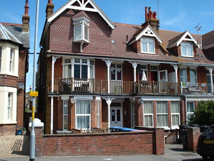 2 Bedroom Flat To Rent In Granville Road, Broadstairs, CT10