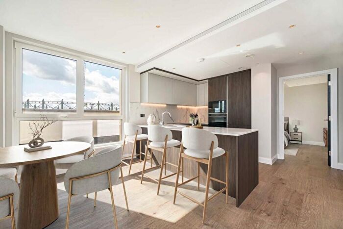 3 Bedroom Flat For Sale In Gasholder Place, Nine Elms, SE11