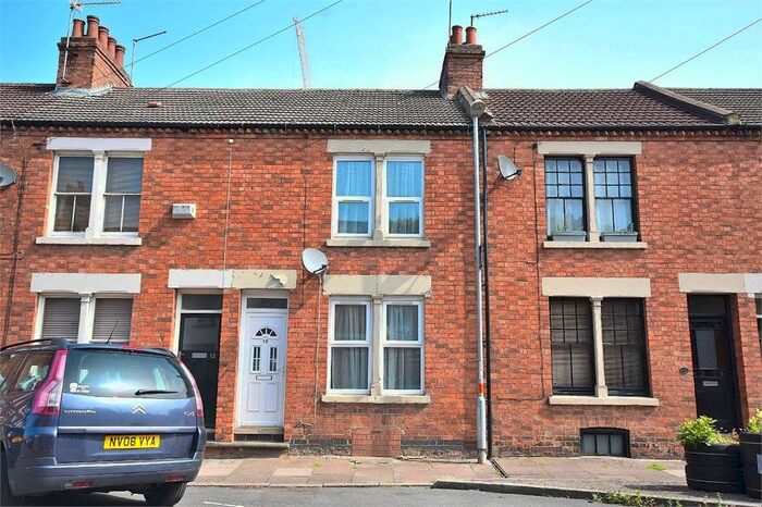 3 Bedroom Terraced House To Rent In Victoria Gardens, Northampton, NN1