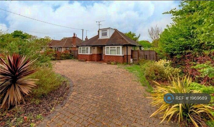 2 Bedroom Detached House To Rent In Danywern Drive, Winnersh, Wokingham, RG41