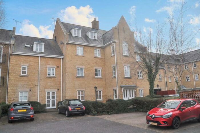 2 Bedroom Apartment To Rent In New Writtle Street, Chelmsford, CM2