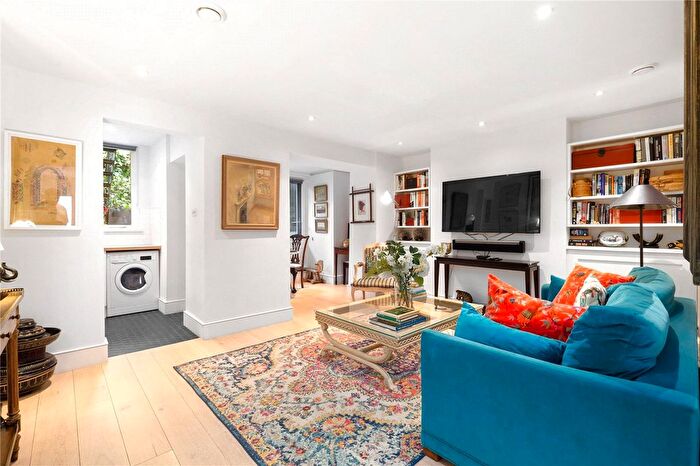 1 Bedroom Flat To Rent In Ledbury Road, Notting Hill, W11