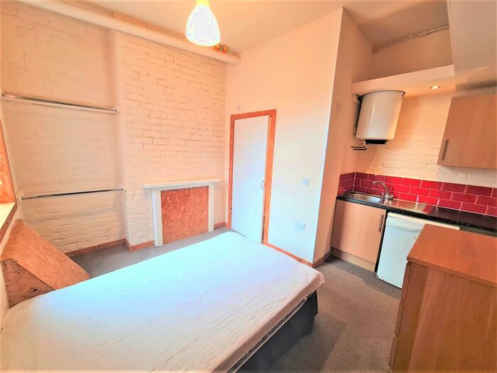 1 Bedroom Studio To Rent In Drummond Street, Whitmore Reans, Wolverhampton, WV1
