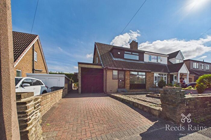2 Bedroom Bungalow For Sale In Plane Trees Close, Cleckheaton, West Yorkshire, BD19