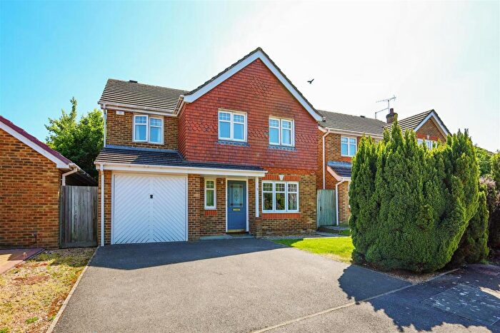 4 Bedroom Detached House For Sale In Foxglove Close, Burgess Hill, RH15