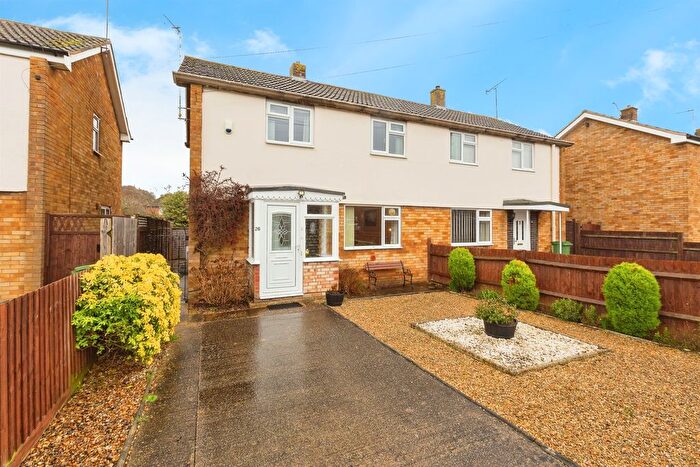 2 Bedroom Semi Detached House For Sale In Holman Street, Aylesbury, HP19