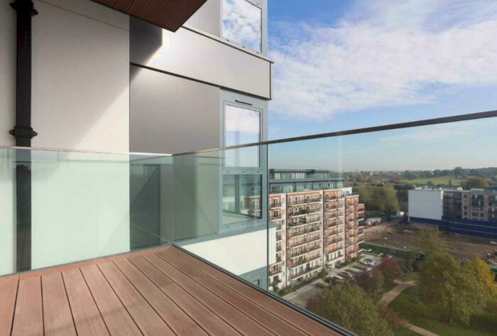 3 Bedroom Apartment For Sale In Beaufort Square, London, NW9